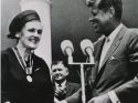 Quando la FDA bocciava i nuovi farmaci: Frances Oldham Kelsey e il caso del farmaco talidomide